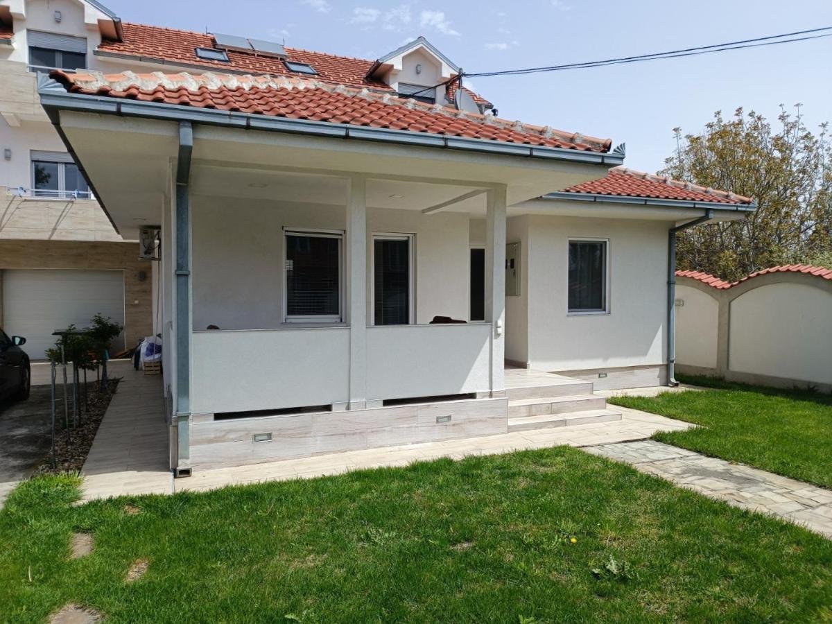 Serbian Home With Garden Krnjaca Exteriér fotografie